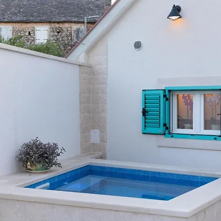 Vila Adriana Villa