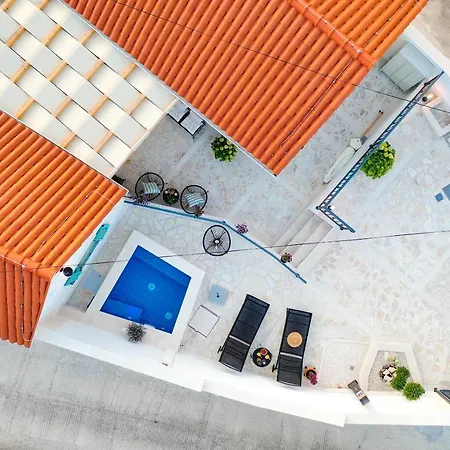 Villa Vila Adriana *