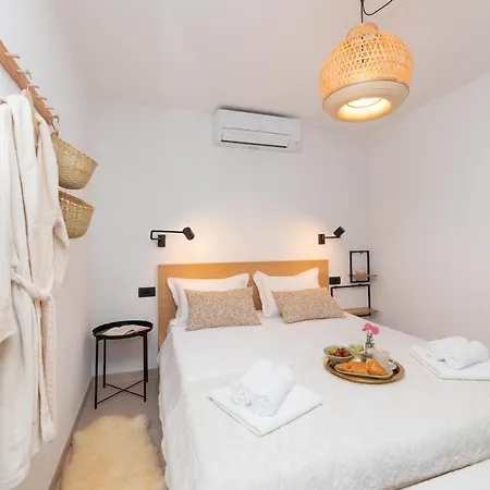Vila Adriana Nerezisca