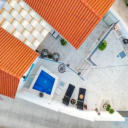 Vila Adriana
